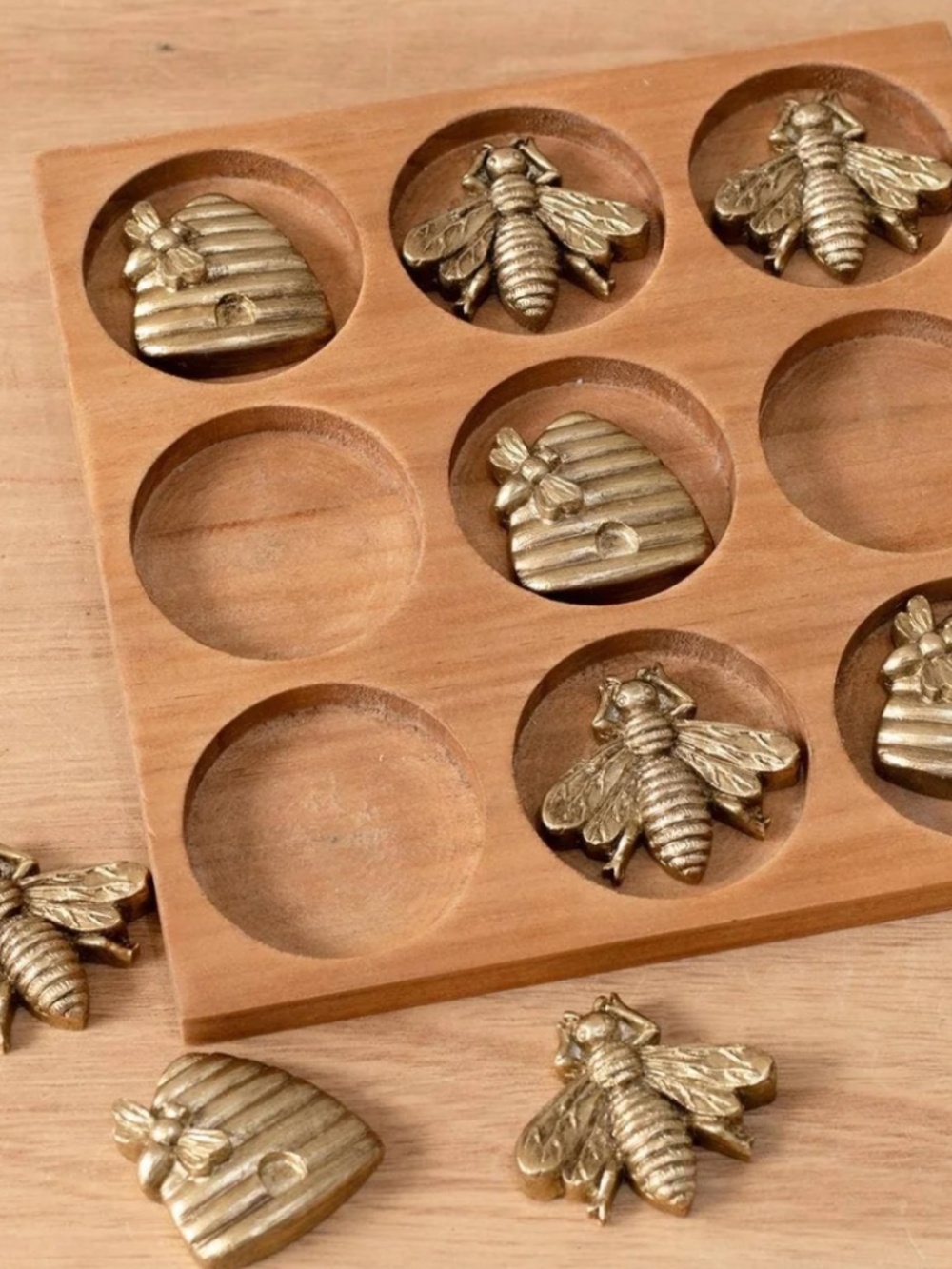 New Honeybee Tic-Tac-Toe Wooden Board Game Set with Gold Bee & Hive Pieces